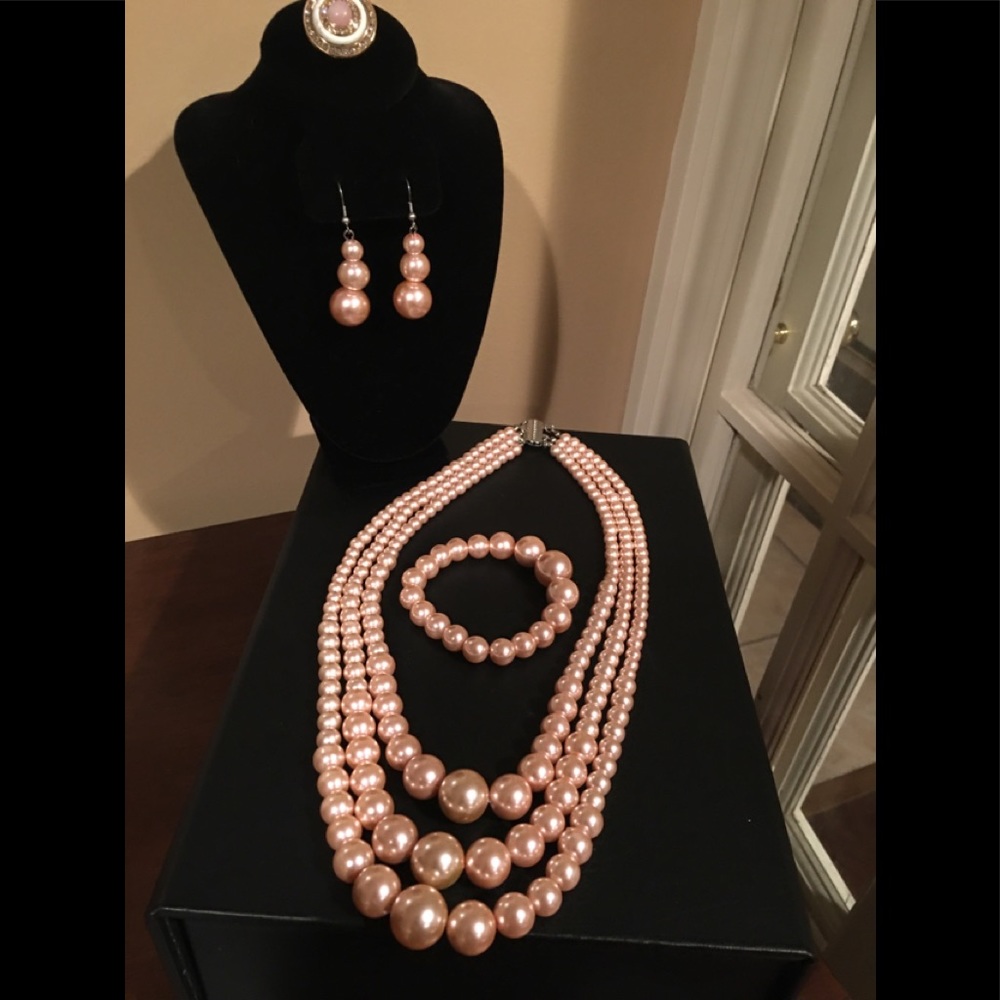 4pc Pink Pearl Set